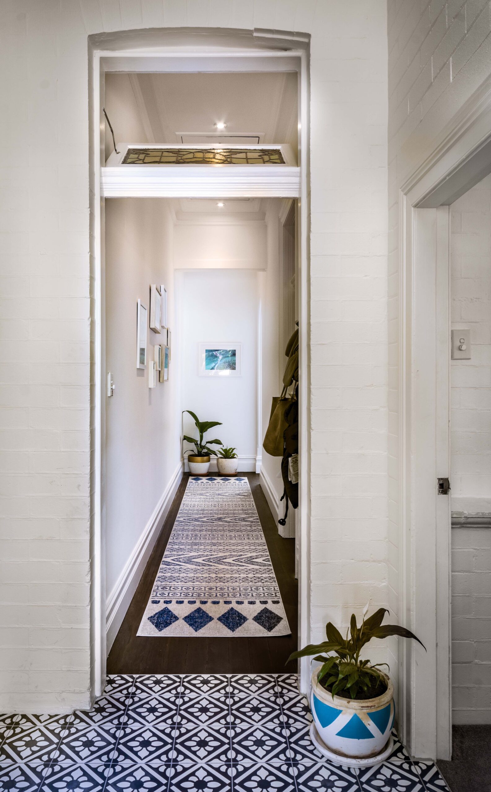 Mosman_FrontHallway_01